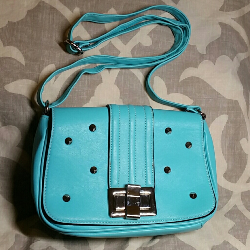 Fun blue studded purse - NWOT